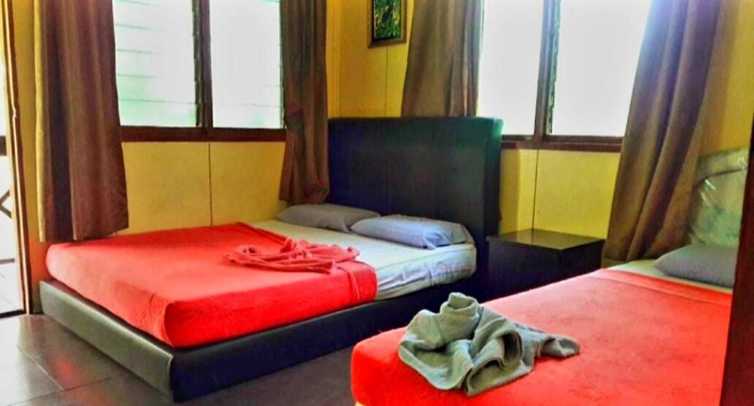 Sukau Backpackers B&B المظهر الخارجي الصورة